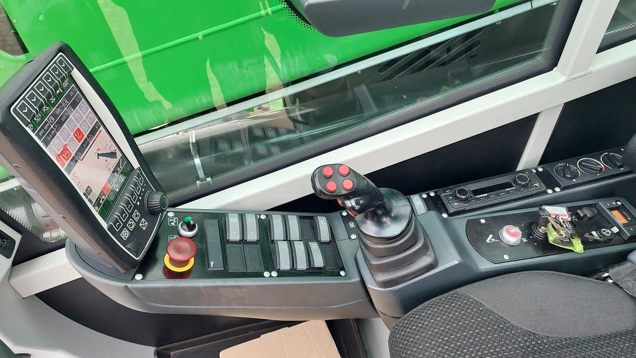 SENNEBOGEN 613E-M - 垃圾/ 工业叉装车:图4 SENNEBOGEN 613E-M - 垃圾/ 工业叉装车:图4