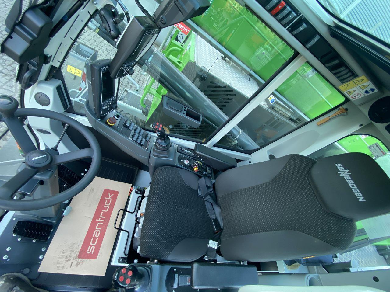 SENNEBOGEN 613E-M - 垃圾/ 工业叉装车:图3 SENNEBOGEN 613E-M - 垃圾/ 工业叉装车:图3