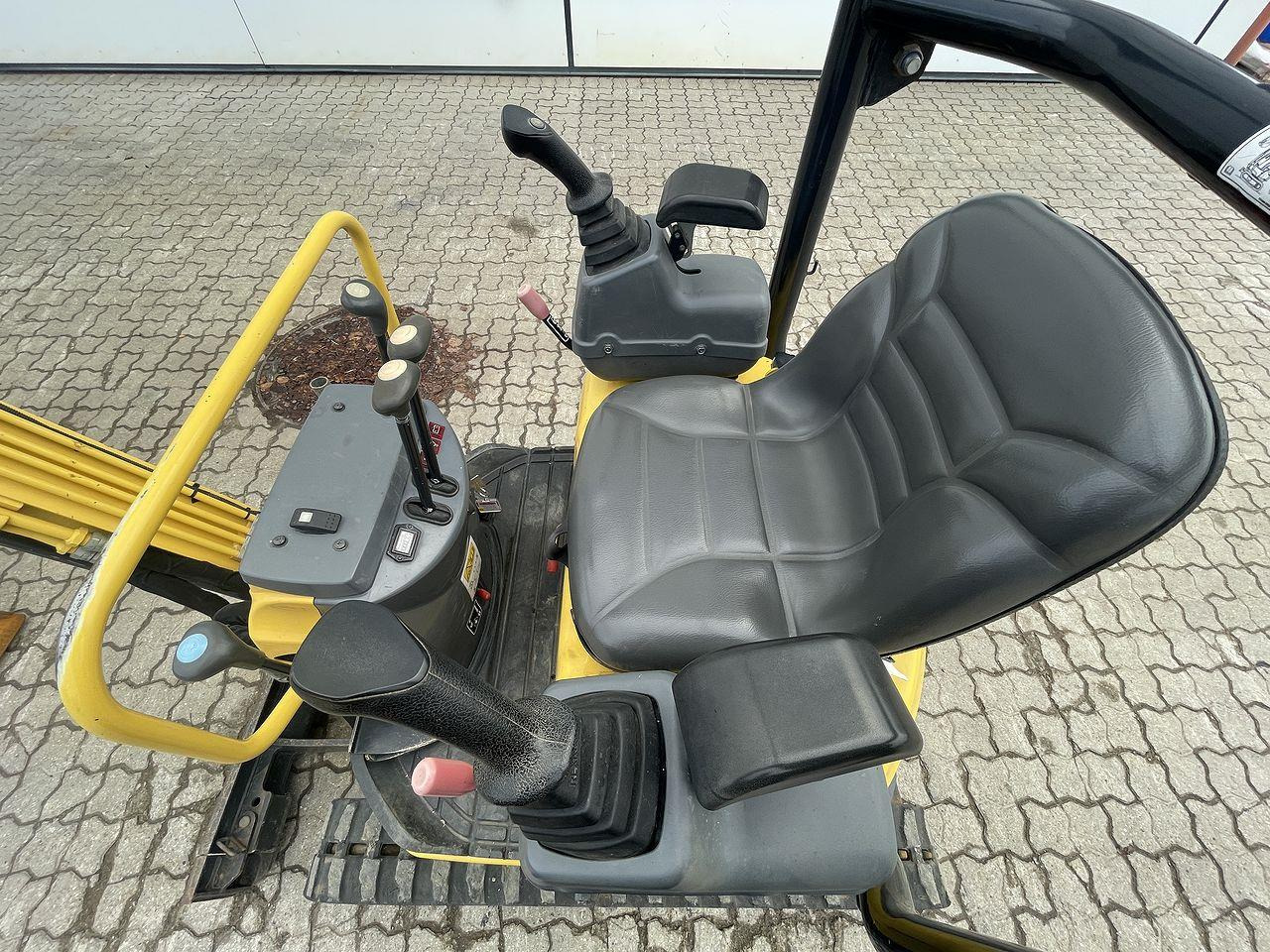 Yanmar VIO12 - 小型挖掘机:图3 Yanmar VIO12 - 小型挖掘机:图3