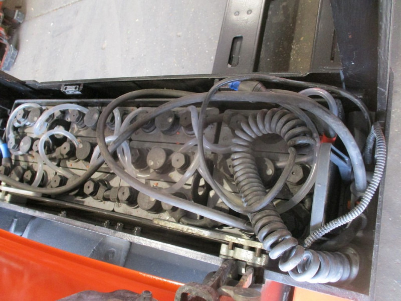 码垛车 Toyota LPE 200：图6