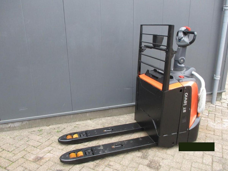 Toyota LPE 200 - 码垛车:图2 Toyota LPE 200 - 码垛车:图2
