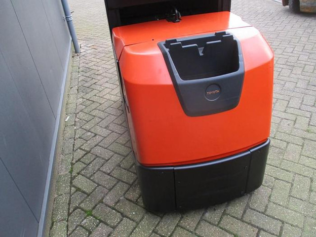 Toyota OSE 100W - 拣选车:图4 Toyota OSE 100W - 拣选车:图4