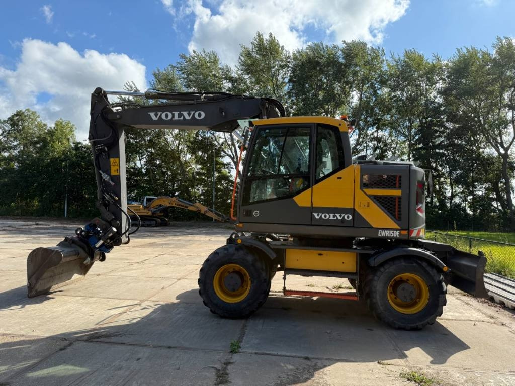 Volvo EWR 150 E - 轮式挖掘机:图1 Volvo EWR 150 E - 轮式挖掘机:图1