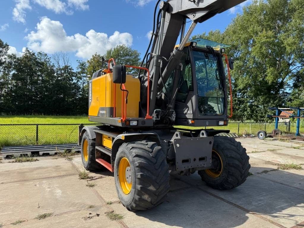 Volvo EWR 150 E - 轮式挖掘机:图4 Volvo EWR 150 E - 轮式挖掘机:图4