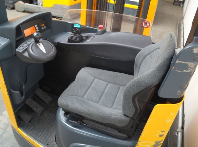 Jungheinrich ETV214 - 前移式叉车:图3 Jungheinrich ETV214 - 前移式叉车:图3