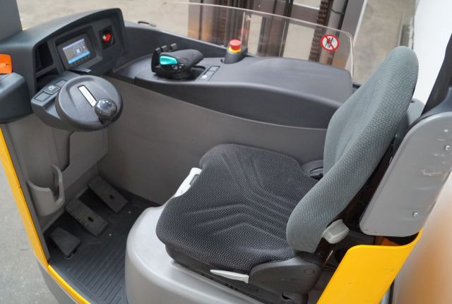 Jungheinrich ETV216 - 前移式叉车:图3 Jungheinrich ETV216 - 前移式叉车:图3