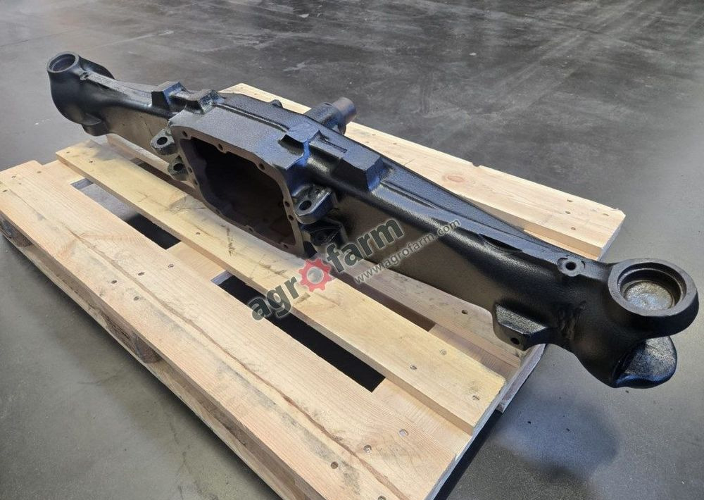 Obudowa przedniego mostu, New Holland L75, TL - 传动装置:图3 Obudowa przedniego mostu, New Holland L75, TL - 传动装置:图3