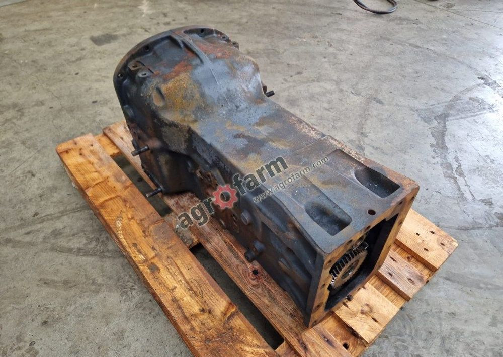 SKRZYNIA BIEGÓW NEW HOLLAND T5050 - 变速箱:图4 SKRZYNIA BIEGÓW NEW HOLLAND T5050 - 变速箱:图4