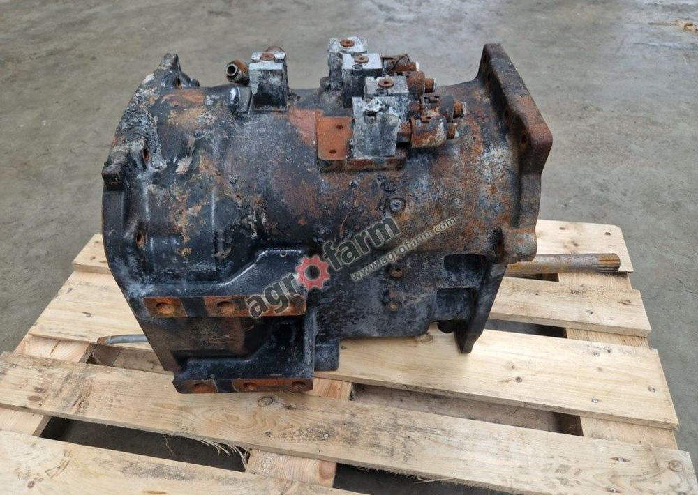 Skrzynia biegów Case Luxxum 120 ZF - 变速箱:图2 Skrzynia biegów Case Luxxum 120 ZF - 变速箱:图2