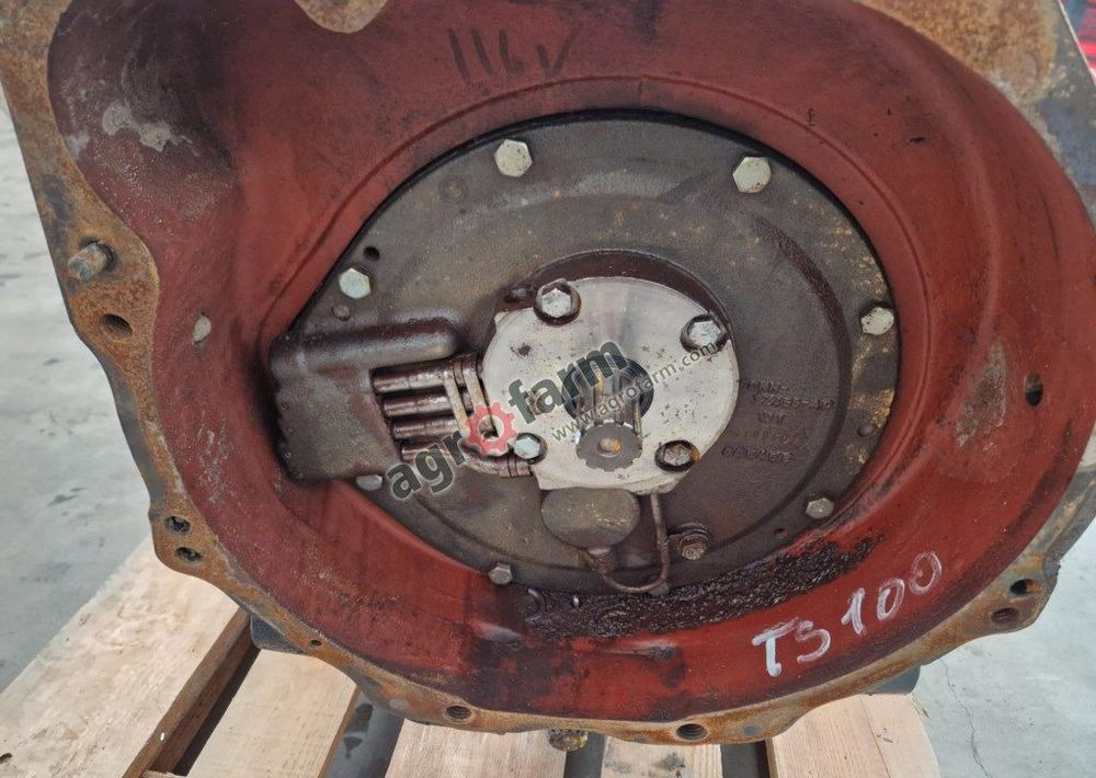 Skrzynia biegów New Holland TS100 - 变速箱:图4 Skrzynia biegów New Holland TS100 - 变速箱:图4