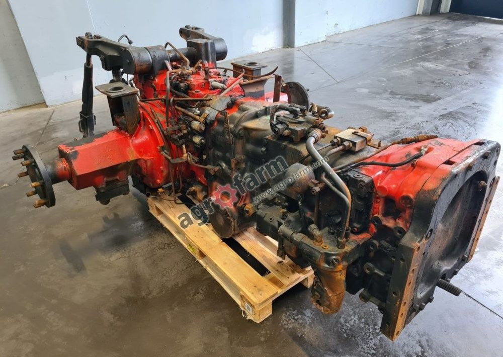 Skrzynia biegów, most tylny McCormick MTX 155 - 变速箱:图1 Skrzynia biegów, most tylny McCormick MTX 155 - 变速箱:图1