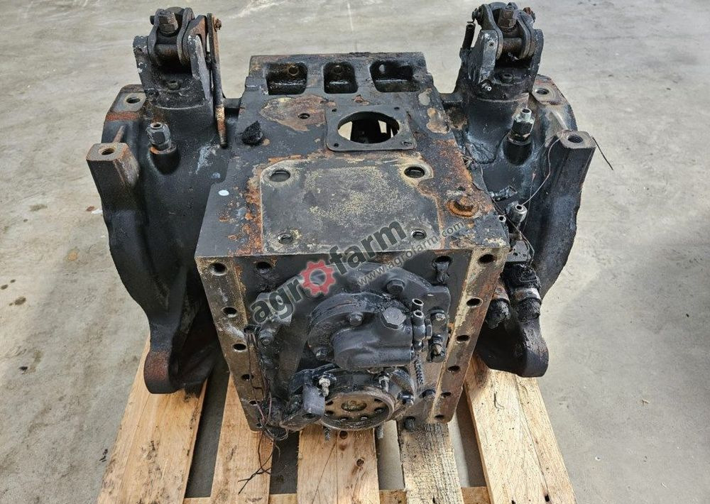 TYLNY MOST DEUTZ FAHR AGROTRON 80 - 传动装置:图3 TYLNY MOST DEUTZ FAHR AGROTRON 80 - 传动装置:图3