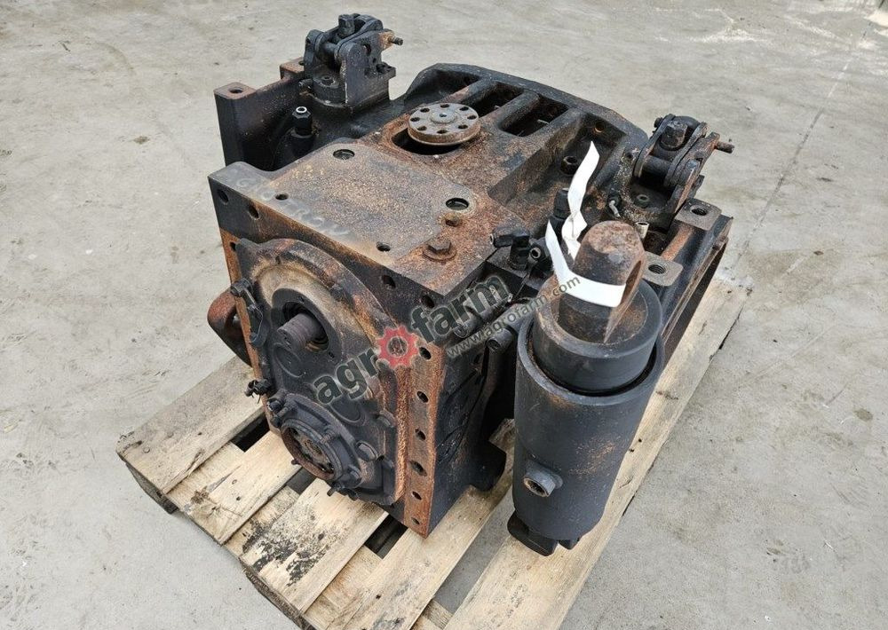 Tylny most Case CS 110 1331003301409 - 变速箱:图2 Tylny most Case CS 110 1331003301409 - 变速箱:图2