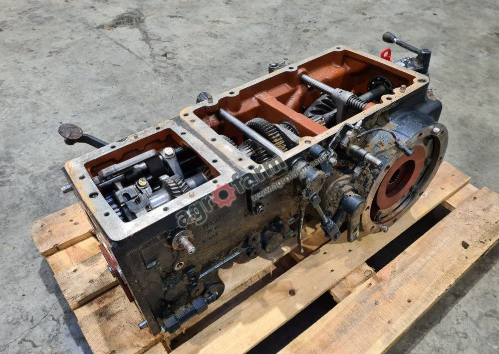 Tylny most Case PJV 65 12646 - 变速箱:图1 Tylny most Case PJV 65 12646 - 变速箱:图1