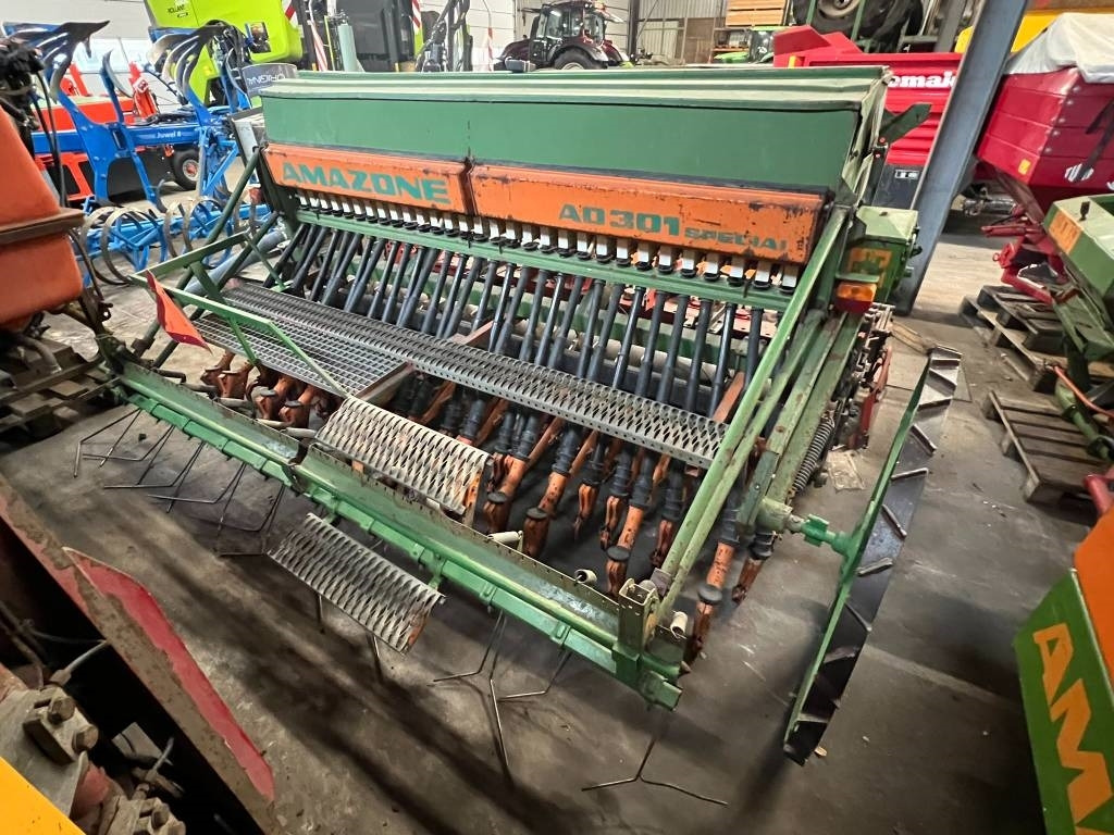 Amazone AD 8 - 301 Special + Vicon T300 Kopeg  - 条播机:图3 Amazone AD 8 - 301 Special + Vicon T300 Kopeg  - 条播机:图3