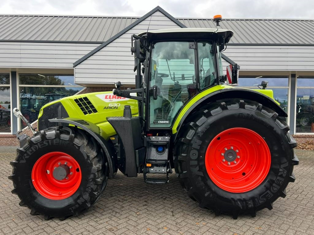 Claas Arion 630 CIS+ CMATIC - 拖拉机:图2 Claas Arion 630 CIS+ CMATIC - 拖拉机:图2