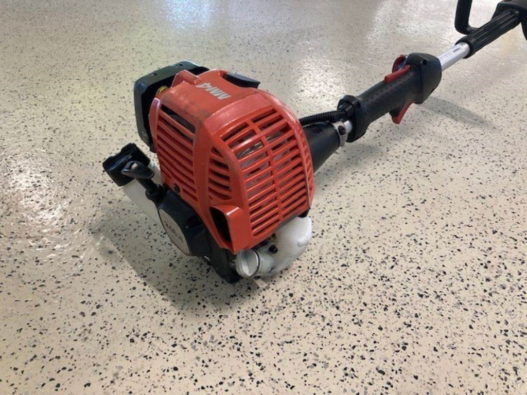 Dolmar LT-246.4  - 园林割草机:图2 Dolmar LT-246.4  - 园林割草机:图2