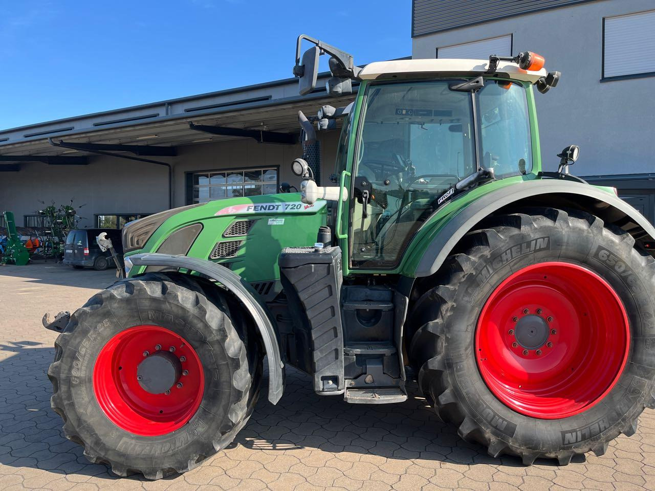 Fendt 720 Vario SCR - 拖拉机:图1 Fendt 720 Vario SCR - 拖拉机:图1