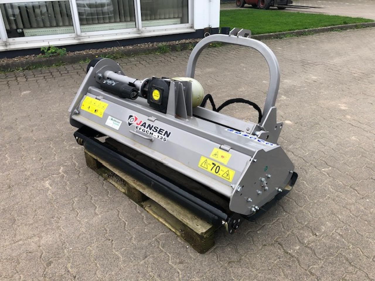 JANSEN EFGCH 135 - 甩刀式割草机:图2 JANSEN EFGCH 135 - 甩刀式割草机:图2