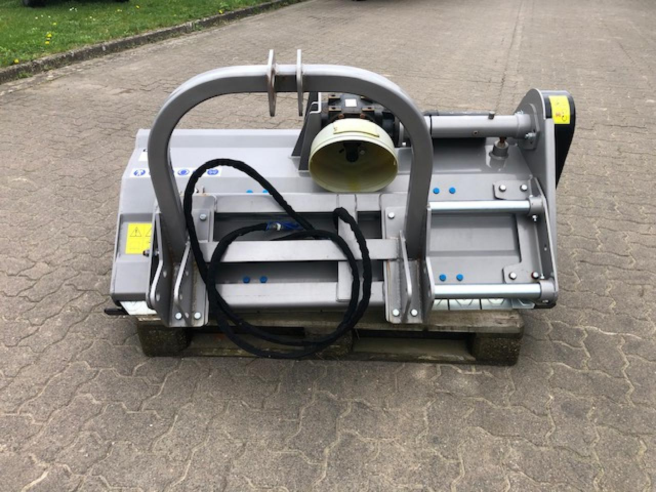 JANSEN EFGCH 135 - 甩刀式割草机:图3 JANSEN EFGCH 135 - 甩刀式割草机:图3