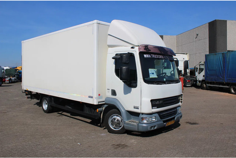 DAF LF 45.160 + EURO 5 + LIFT +MANUAL + 7.5T - 厢式卡车:图2 DAF LF 45.160 + EURO 5 + LIFT +MANUAL + 7.5T - 厢式卡车:图2