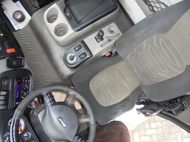 DAF LF 45 210 + 12T + Euro 5 + Dhollandia Lift - 厢式卡车:图5 DAF LF 45 210 + 12T + Euro 5 + Dhollandia Lift - 厢式卡车:图5