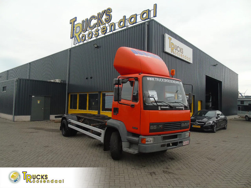 DAF LF 55.160 + EURO 2 + MANUAL + 12T - 驾驶室底盘卡车:图1 DAF LF 55.160 + EURO 2 + MANUAL + 12T - 驾驶室底盘卡车:图1