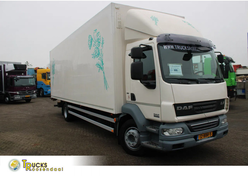 DAF LF 55.250 + euro 5 + lift + 16t - 厢式卡车:图1 DAF LF 55.250 + euro 5 + lift + 16t - 厢式卡车:图1