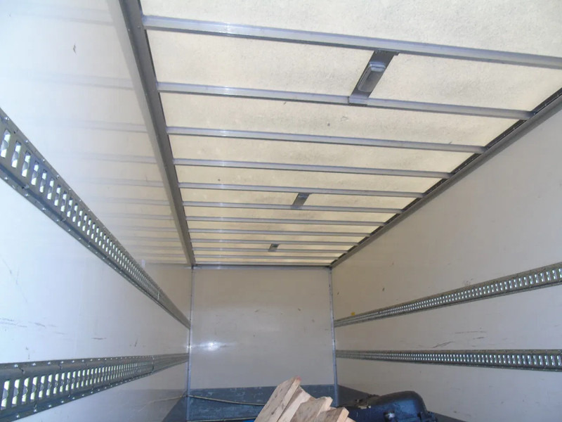 Iveco Eurocargo 120E19 + euro 6 + lift + BROKEN ENGINE - 厢式卡车:图3 Iveco Eurocargo 120E19 + euro 6 + lift + BROKEN ENGINE - 厢式卡车:图3