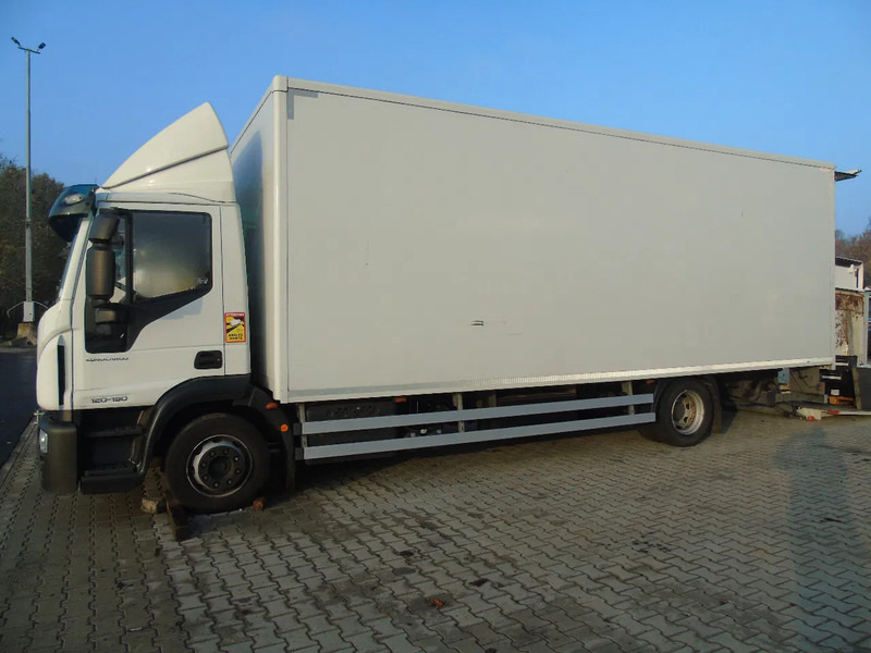 Iveco Eurocargo 120E19 + euro 6 + lift + BROKEN ENGINE - 厢式卡车:图2 Iveco Eurocargo 120E19 + euro 6 + lift + BROKEN ENGINE - 厢式卡车:图2