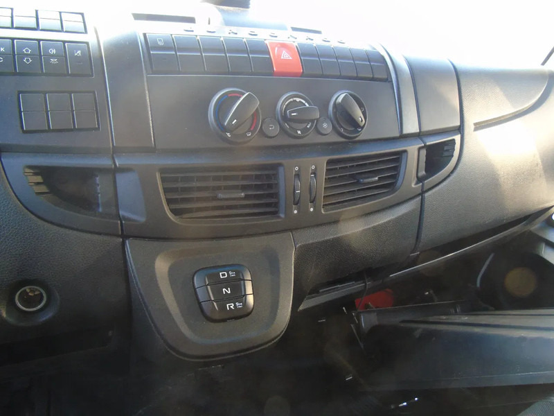 Iveco Eurocargo 120E19 + euro 6 + lift + BROKEN ENGINE - 厢式卡车:图5 Iveco Eurocargo 120E19 + euro 6 + lift + BROKEN ENGINE - 厢式卡车:图5