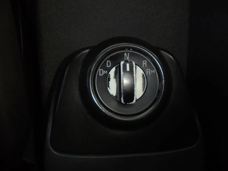 Interior photo 2: 驾驶室底盘卡车 MAN TGL 8.180 + Euro 5 + Dhollandia LIFT
