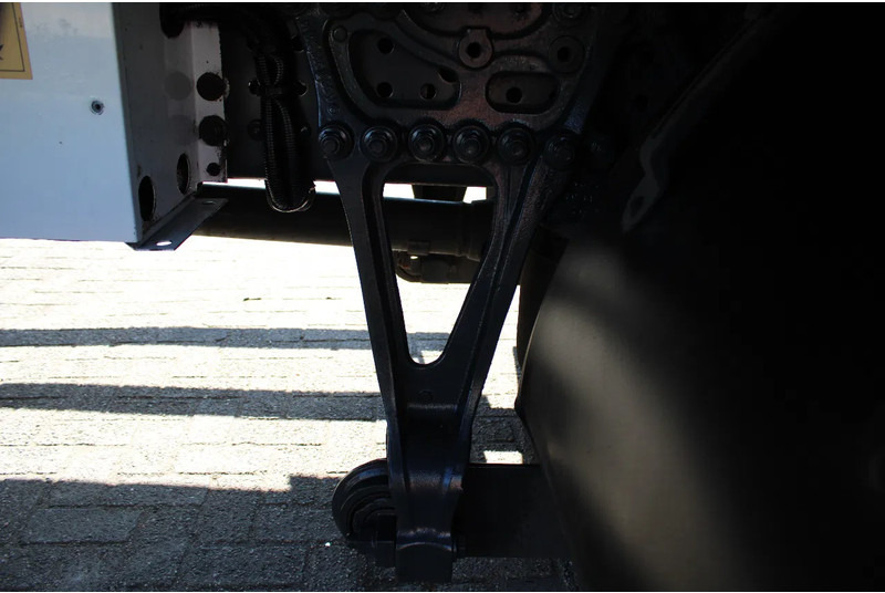 冷藏车 Mercedes-Benz Antos 1924 + THERMO KING 1200 + LIFT + EURO 6:图17 冷藏车 Mercedes-Benz Antos 1924 + THERMO KING 1200 + LIFT + EURO 6:图17