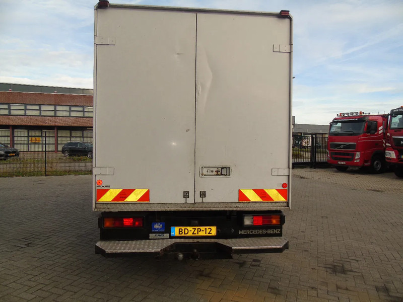Mercedes-Benz Vario 813 811 + MANUAL + EURO 1 - 厢式卡车:图4 Mercedes-Benz Vario 813 811 + MANUAL + EURO 1 - 厢式卡车:图4