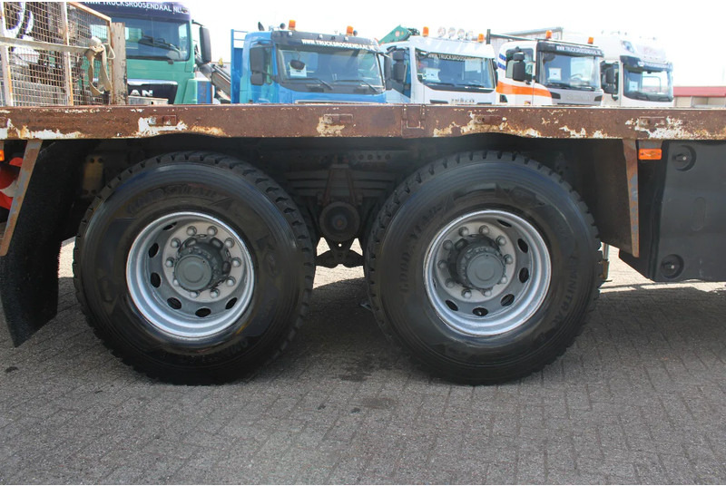 Renault Kerax 370 + HIAB 166-4 HIDRUO + 6X4 + MANUAL + SPRING + REMOTE + EURO 5 + 6X4 - 起重车:图5 Renault Kerax 370 + HIAB 166-4 HIDRUO + 6X4 + MANUAL + SPRING + REMOTE + EURO 5 + 6X4 - 起重车:图5
