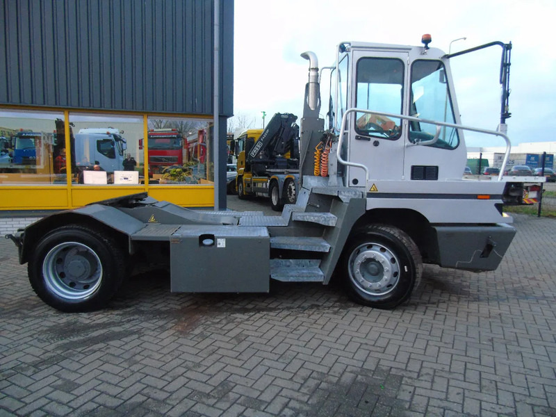 Terberg YT 182 fully funtion + perfect - 码头牵引车:图2 Terberg YT 182 fully funtion + perfect - 码头牵引车:图2