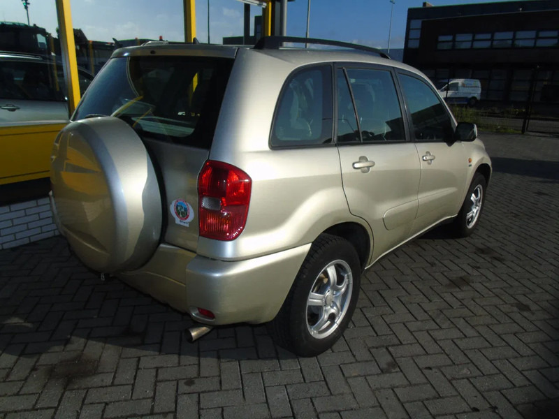 Toyota RAV4 + 4X4 + AUTOMAT + PETROL - 越野车:图4 Toyota RAV4 + 4X4 + AUTOMAT + PETROL - 越野车:图4