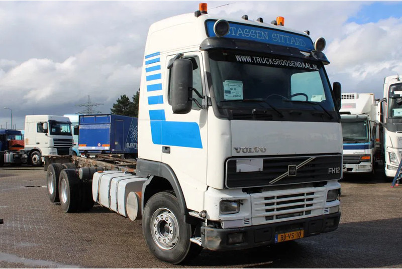 Volvo FH 12.420 + Euro 2 + 6x2 + Manual - 驾驶室底盘卡车:图3 Volvo FH 12.420 + Euro 2 + 6x2 + Manual - 驾驶室底盘卡车:图3