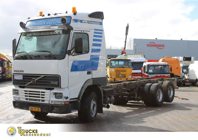 Volvo FH 12.420 + Euro 2 + 6x2 + Manual - 驾驶室底盘卡车:图1 Volvo FH 12.420 + Euro 2 + 6x2 + Manual - 驾驶室底盘卡车:图1