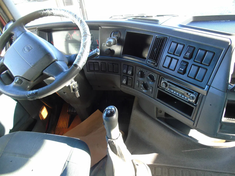 Volvo FH 460 + XL CABINE + EURO 5+ MANUAL - 牵引车:图5 Volvo FH 460 + XL CABINE + EURO 5+ MANUAL - 牵引车:图5