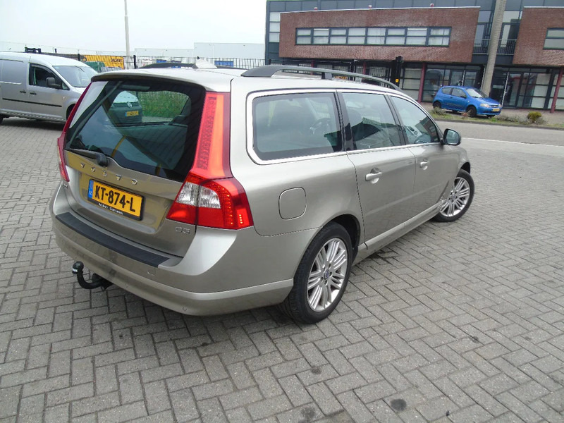 Volvo V70 + manual - 掀背车:图5 Volvo V70 + manual - 掀背车:图5