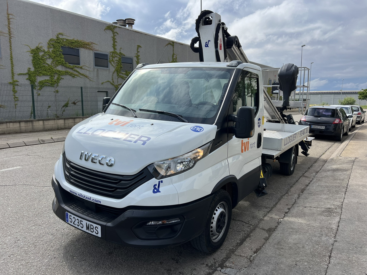 Iveco Daily + Oil&Steel Scorpion 1812 Smart Iveco Daily + Oil&Steel Scorpion 1812 Smart - 车载空中平台:图1 Iveco Daily + Oil&Steel Scorpion 1812 Smart Iveco Daily + Oil&Steel Scorpion 1812 Smart - 车载空中平台:图1