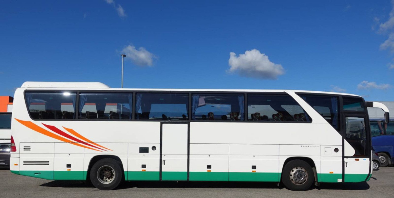 Mercedes-Benz 350 Tourismo 15-RHD *V6*404*Travego*51-Sitze* - 长途客车:图3 Mercedes-Benz 350 Tourismo 15-RHD *V6*404*Travego*51-Sitze* - 长途客车:图3