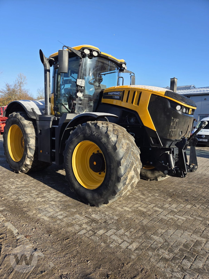 JCB FasTrac 8330 - 拖拉机:图2 JCB FasTrac 8330 - 拖拉机:图2