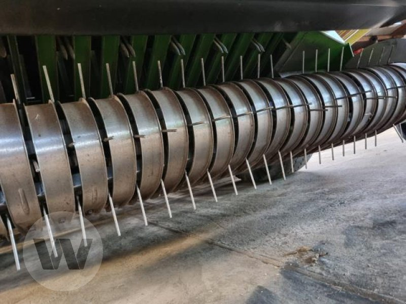 Krone Big Pack 120-80 - 方形打包机:图3 Krone Big Pack 120-80 - 方形打包机:图3