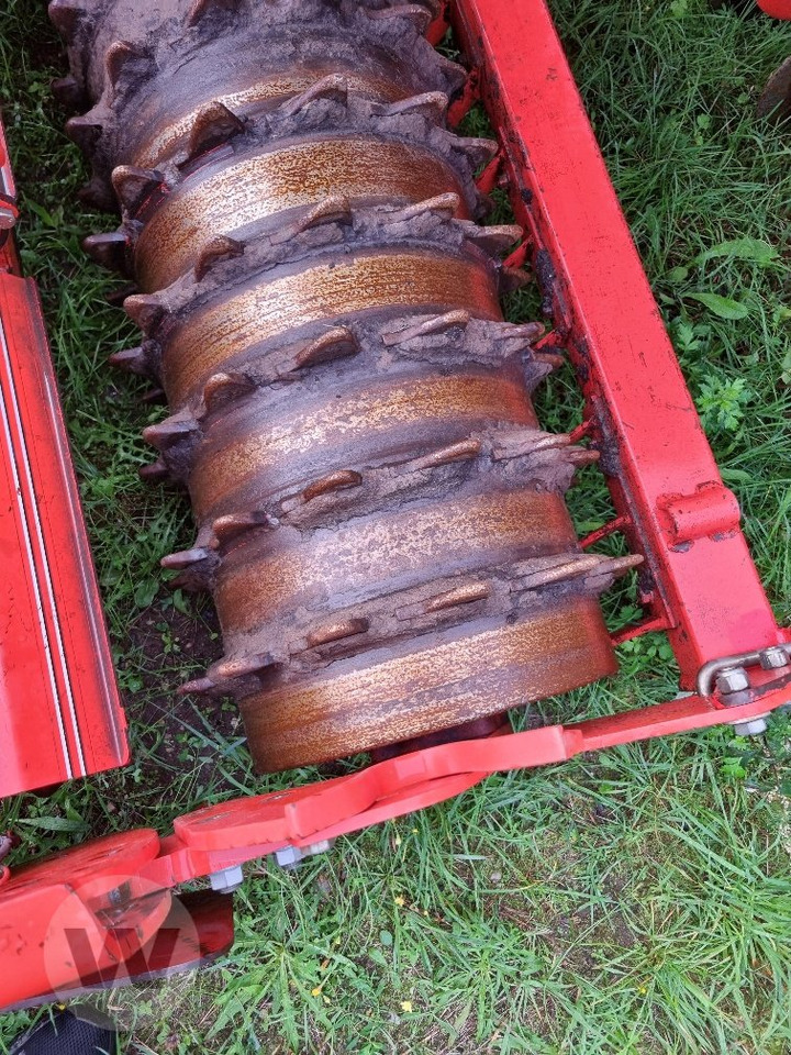 Kuhn HR 303 D + Venta EC 300 - 动力耙:图3 Kuhn HR 303 D + Venta EC 300 - 动力耙:图3