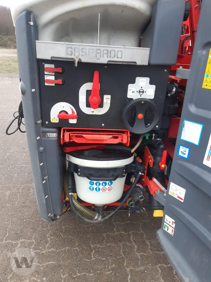 Maschio Tempo Ultra 2000 Liter - 拖拉机悬挂式喷雾机:图5 Maschio Tempo Ultra 2000 Liter - 拖拉机悬挂式喷雾机:图5