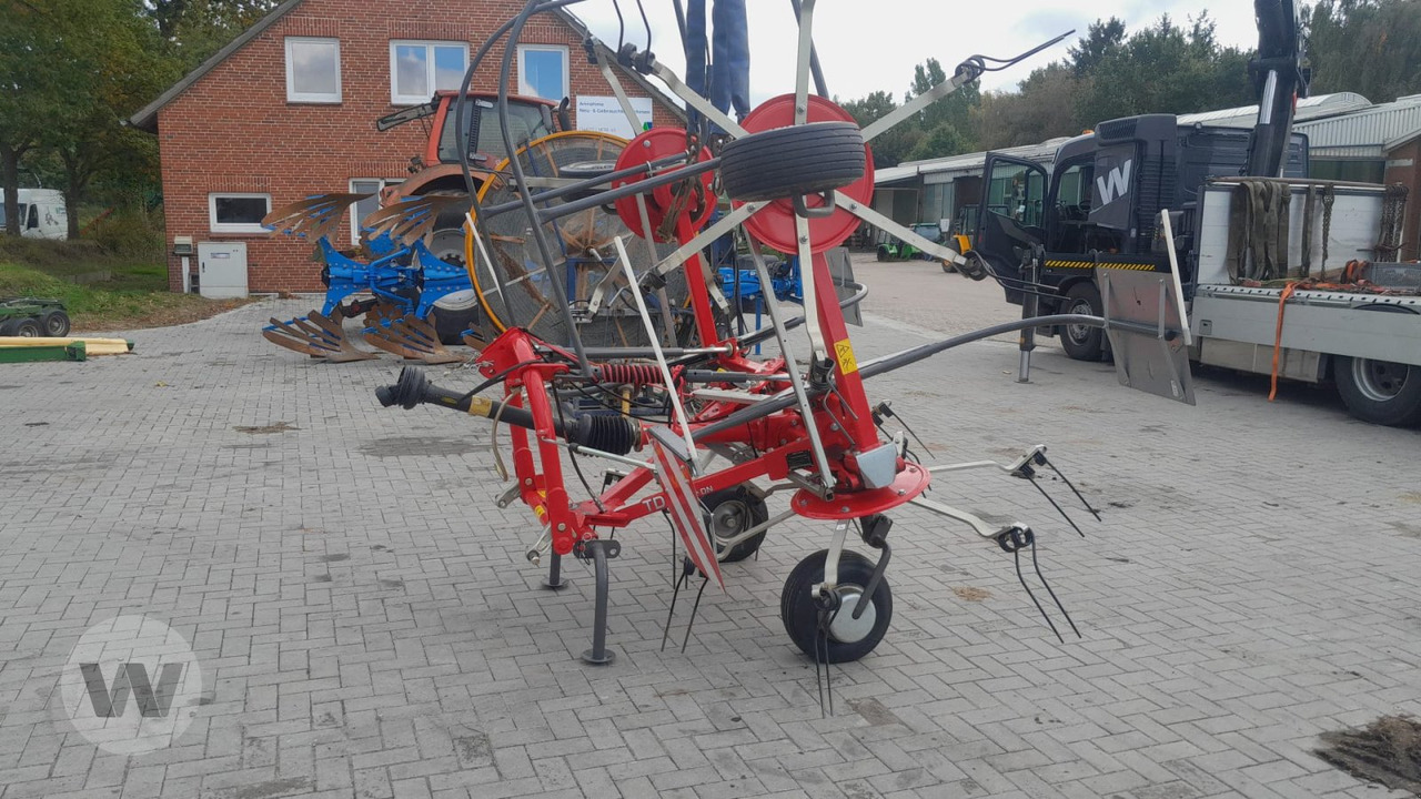 Massey Ferguson TD 524 DN - 翻草机/ 搂草机:图5 Massey Ferguson TD 524 DN - 翻草机/ 搂草机:图5