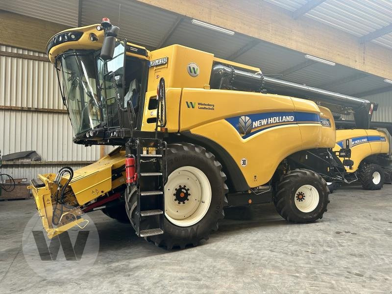 New Holland CX 8.90 - 联合收割机:图1 New Holland CX 8.90 - 联合收割机:图1