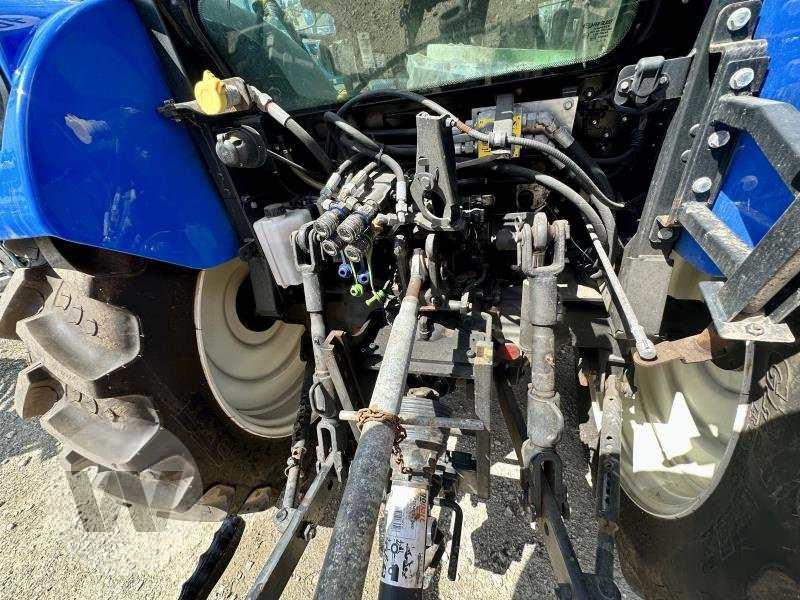 New Holland T 4.65 - 拖拉机:图5 New Holland T 4.65 - 拖拉机:图5